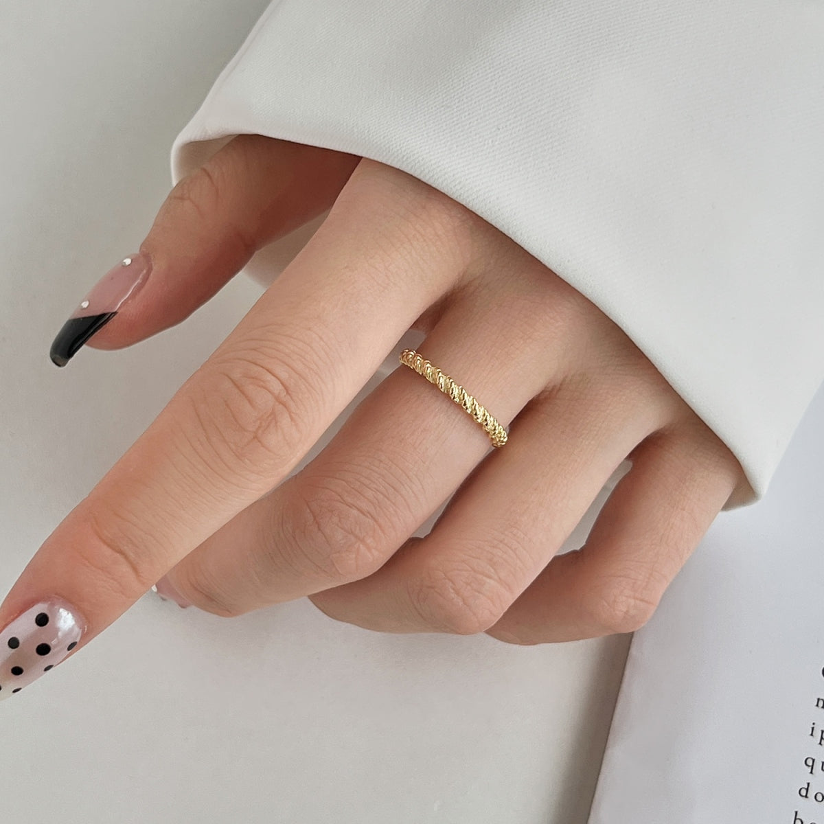 Golden Twirl Sterling Ring 18K